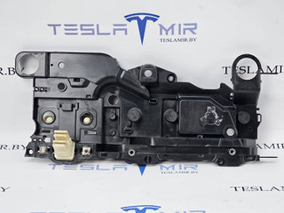 Крышка нижняя панели управления пентхауса основной батареи Tesla Model 3 1 поколение 2020, 1109684-00, 2840625-1