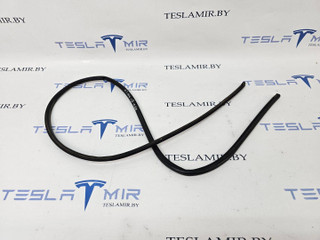 Уплотнитель панорамной крыши Tesla Model S 1 поколение [рестайлинг] 2017, 1034262-00
