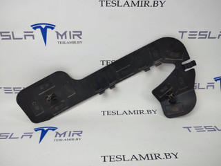 Кронштейн крепления фары противотуманной левый Tesla Model 3 1 поколение 2020, 1089447-00