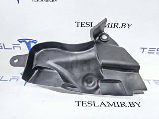 планка под капот Tesla Model 3 1 поколение 2021, 1081695-00