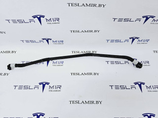 Патрубок системы охлаждения пластиковый Tesla Model 3 1 поколение 2022, 1521568-00
