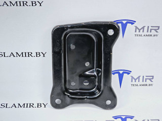 кронштейн заднего бампера Tesla Model Y 1 поколение 2021, 1487616-00