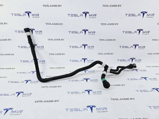 Шланг системы охлаждения теплообменник (Chiller)-батарея Tesla Model Y 1 поколение 2021, 1521493-00, 1501293-00
