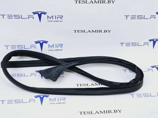 уплотнительная резинка на крышу правая Tesla Model Y 1 поколение 2021, 1497678-00