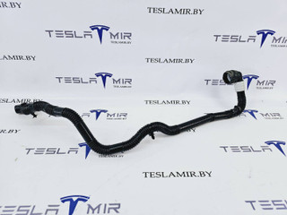 Патрубок системы охлаждения пластиковый Tesla Model S 1 поколение [2-й рестайлинг] 2022, 1589690-00