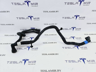 Патрубок системы охлаждения пластиковый Tesla Model S 1 поколение [2-й рестайлинг] 2022, 1585719-00