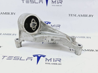 кронштейн двигателя Tesla Model S 1 поколение [2-й рестайлинг] 2022, 1093278-50, 1095337-00