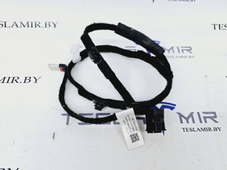 Кабель USB бардачка Tesla Model S 1 поколение [2-й рестайлинг] 2022, 1624129-00