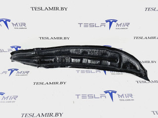 Шумоизоляция (уплотнитель) крыла (язык) левый Tesla Model S 1 поколение [2-й рестайлинг] 2022, 1050419-00