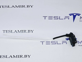 фонарь освещения пространства для ног Tesla Model S 1 поколение [2-й рестайлинг] 2022, 1627365-02, 1627365-01