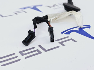 разъем (фишка) проводки Tesla Model S 1 поколение [рестайлинг] 2019, 1002066-00