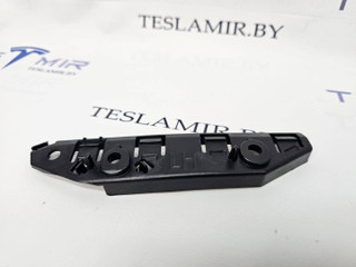 Крепление бампера переднего Tesla Model 3 1 поколение 2022, 1084181-00