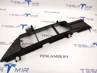 воздухозаборник Tesla Model 3 1 поколение 2023, 1090857-00