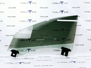 стекло двери передней левой Tesla Model S 1 поколение [рестайлинг] 2017, 43R-001074, 6006547-00