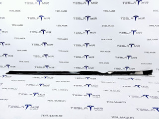 Молдинг накладки порога правый Tesla Model S 1 поколение [рестайлинг] 2017, 1012217-00
