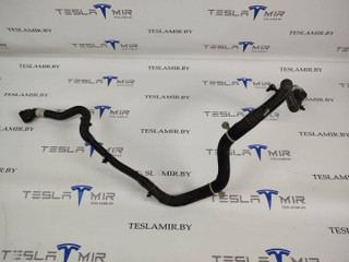 Шланг системы охлаждения заднего мотора Tesla Model 3 1 поколение 2019, 1077595-00