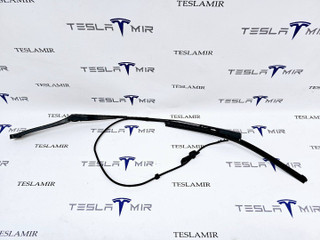 щеткодержатель (поводок стеклоочистителя, дворник) Tesla Model 3 1 поколение 2019, 1076729-00, 1076731-00, 1076727-00