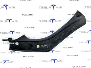 Подкапотный пластик бокса правый Tesla Model X 1 поколение 2018, 1036238-00, 1036239-00