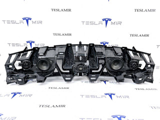 кронштейн (крепление) Tesla Model X 1 поколение 2018, 1050282-00, 1050518-00