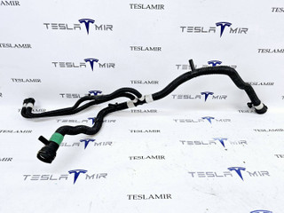 Шланг системы охлаждения теплообменник (Chiller)-батарея Tesla Model Y 1 поколение 2022, 1521493-00, 1501293-00