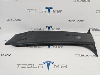 Накладка стойки B наружная + камера правая Tesla Model Y 1 поколение 2021, 1100619-00, 1494241-00, 1506886-00, 1516258-00