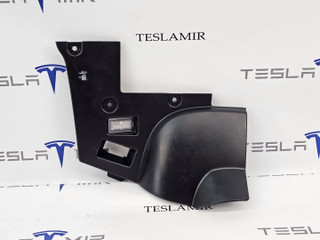 пластик Tesla Model Y 1 поколение 2021, 1007151-70, 1507076-00