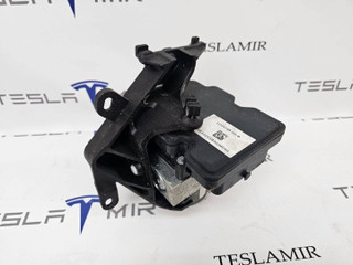 блок ABS Tesla Model Y 1 поколение 2022, 1044745-00, 1103541-00, 1188741-50