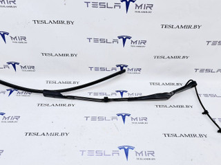 щеткодержатель (поводок стеклоочистителя, дворник) Tesla Model 3 1 поколение 2022, 1076728-00, 1076730-00, 1076726-00, 1621685-00