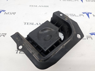 Накладка опоры (стакана) амортизатора правая Tesla Model Y 1 поколение 2021, 1494084-00