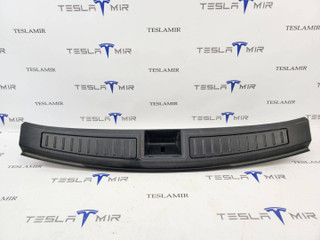 Отделка багажника (пластик) под замок Tesla Model S 1 поколение [рестайлинг] 2018, 1010824-01