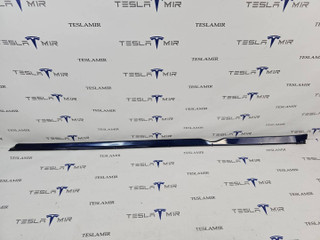 Молдинг накладки порога правый Tesla Model S 1 поколение [рестайлинг] 2018, 1012217-00