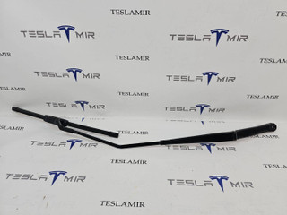 щеткодержатель (поводок стеклоочистителя, дворник) Tesla Model S 1 поколение [рестайлинг] 2018, 6005950-00, 1053399-00