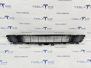 Решетка гриль декоративная основного радиатора (передний бампер) Tesla Model Y 1 поколение 2021, 1493759-00