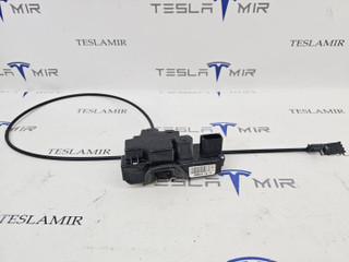 замок двери задней правой Tesla Model S 1 поколение [рестайлинг] 2018, 6008914-99