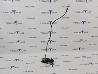 замок двери передней правой Tesla Model S 1 поколение [рестайлинг] 2018, 1039668-00, 6008912-00