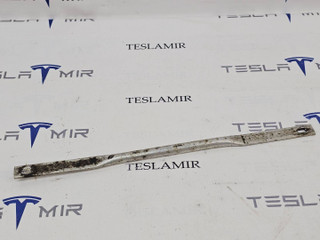 Трубка усиления телевизора/радиаторов алюминиевая (ус) Tesla Model S 1 поколение [рестайлинг] 2018, 1038910-00