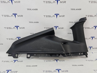 Накладка ремня безопасности стойки С левая Tesla Model Y 1 поколение 2022, 1494608-00, 1622252-98