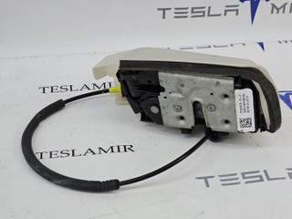 замок двери задней левой Tesla Model Y 1 поколение 2022, 1500674-00