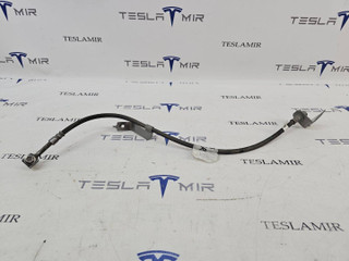 шланг тормозной Tesla Model Y 1 поколение 2022, 2288721-00