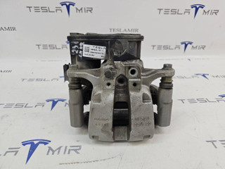 суппорт задний левый Tesla Model Y 1 поколение 2022, 1044623-00