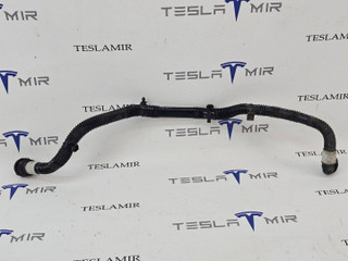 Патрубок системы охлаждения пластиковый Tesla Model S 1 поколение [2-й рестайлинг] 2022, 1588905-00
