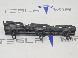 Кронштейн порога Tesla Model S 1 поколение [2-й рестайлинг] 2022, 1567144-00
