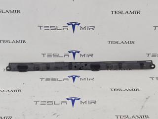 Накладка батареи высоковольтной боковая средняя Tesla Model X 1 поколение 2018, 1032385-00