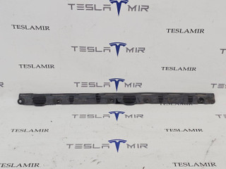 Накладка батареи высоковольтной боковая передняя Tesla Model X 1 поколение 2018, 1032384-00