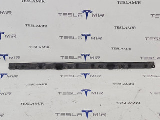 Накладка батареи высоковольтной боковая задняя Tesla Model X 1 поколение 2018, 1032386-00