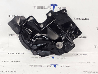 Накладка опоры (стакана) амортизатора левая Tesla Model X 1 поколение 2018, 1036211-00