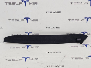 Накладка декоративная стойки А внутренняя левая верхняя Tesla Model X 1 поколение 2018, 1050286-06