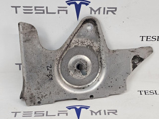 Пластина плита заднего подрамника левая Tesla Model X 1 поколение 2018, 1027563-00