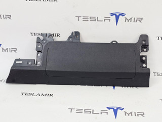 подушка безопасности коленная Tesla Model 3 1 поколение 2023, 1143753-00, 1077826-00, 1083350-00