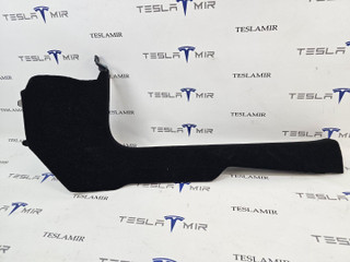 Накладка декоративная стойки А внутренняя правая нижняя Tesla Model 3 2 поколение 2024, 1733506-23
